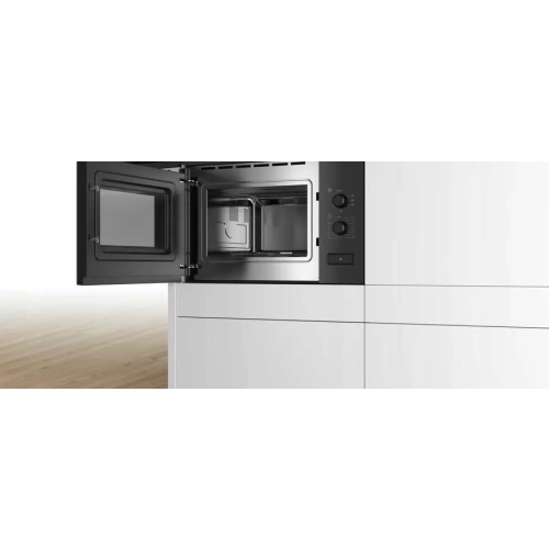 Встраиваемая микроволновая печь Bosch BFL550MB0