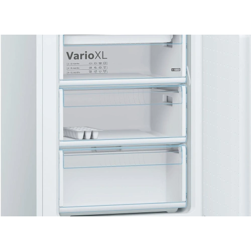 Двухкамерный холодильник Bosch KGE39AW21R