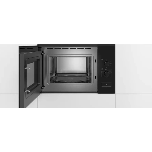 Встраиваемая микроволновая печь Bosch BFL550MB0